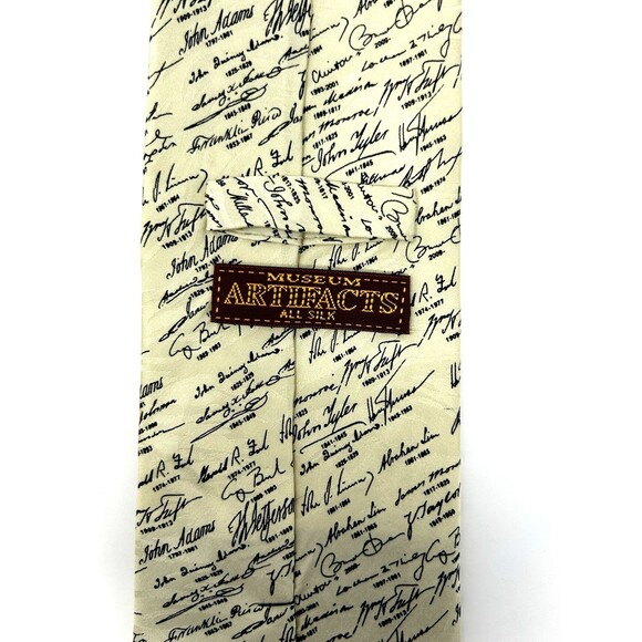 Museum Artifacts Yellow Silk Tie Presidents of the United States Signatures  58' - Picture 4 of 6